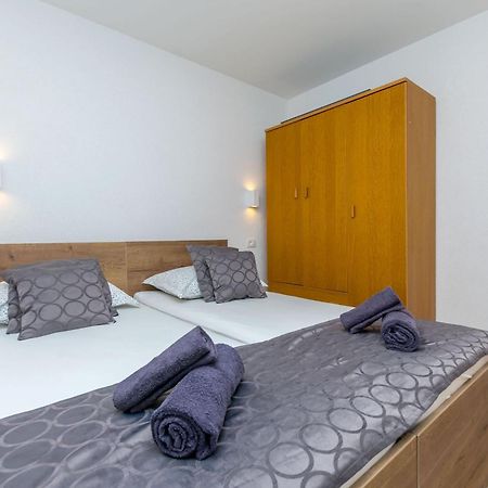 Apartments Mladen ดูเช ภายนอก รูปภาพ