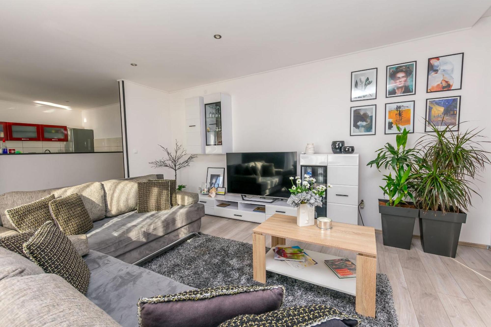 Apartments Mladen ดูเช ภายนอก รูปภาพ