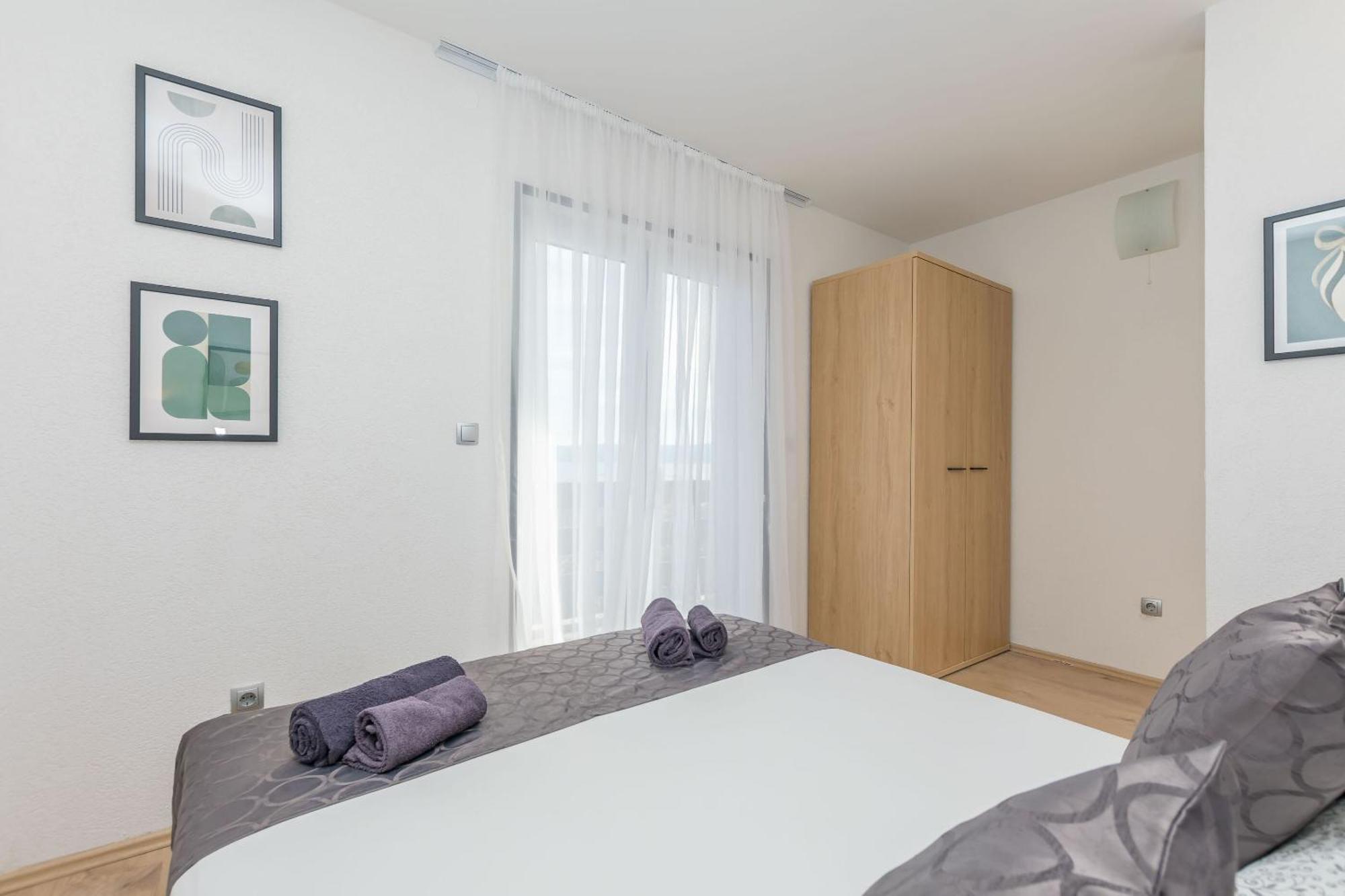 Apartments Mladen ดูเช ภายนอก รูปภาพ