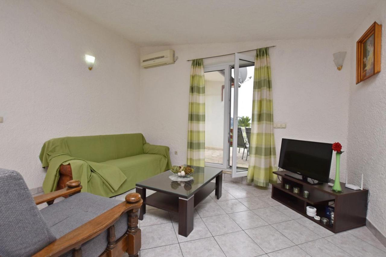 Apartments Mladen ดูเช ภายนอก รูปภาพ