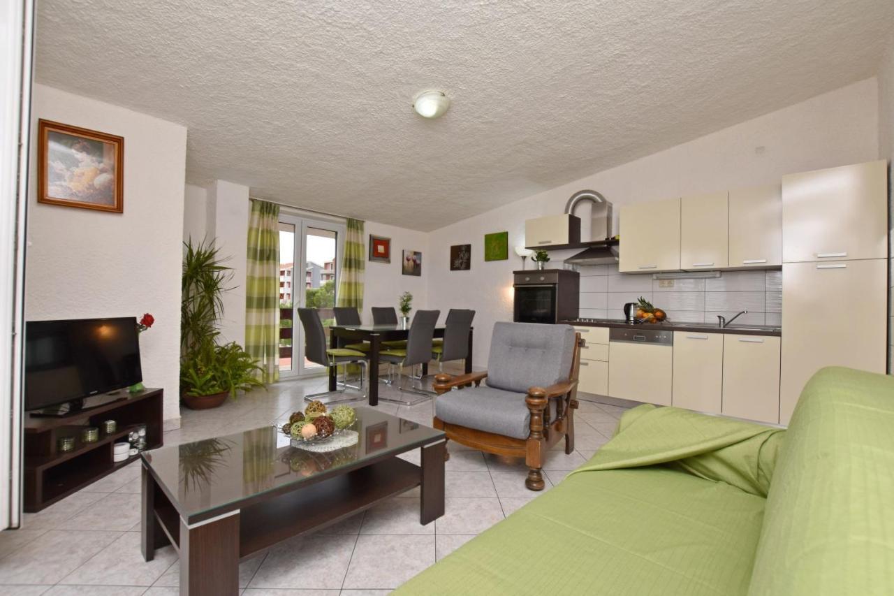 Apartments Mladen ดูเช ภายนอก รูปภาพ